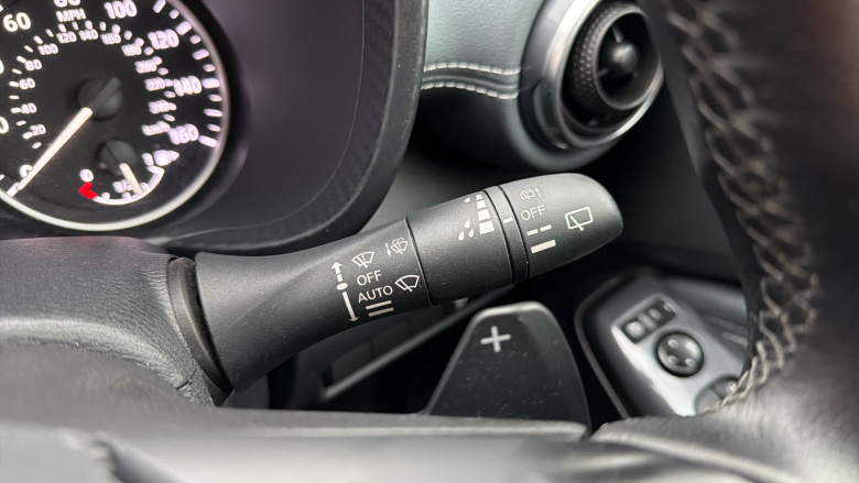 Nissan Juke 1.0 DiG-T 114 Tekna 5dr DCT Petrol Hatchback